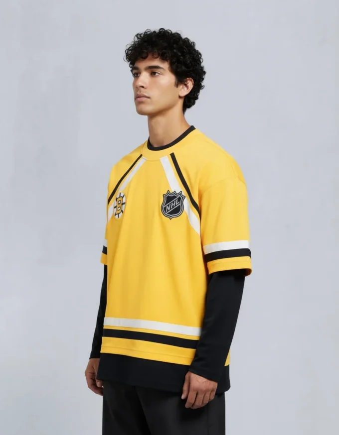 Nhl X Moose Knuckles Bruins Tee Nhl X Moose Knuckles Bruins Tee
